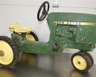 JOHN DEERE 50 PEDAL TRACTO BY ERTL