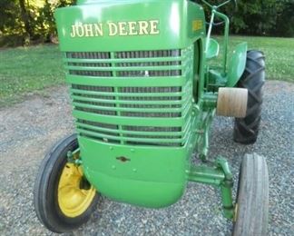 VIEW 5 FRONT END VIEW John Deere MOD. L