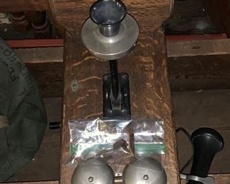 Amazing vintage wall mount crank telephone!