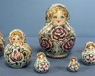 Authentic Hand-Crafted 7 Piece Russian Nesting Doll Set, Signed By Artist, 6.5" Tall