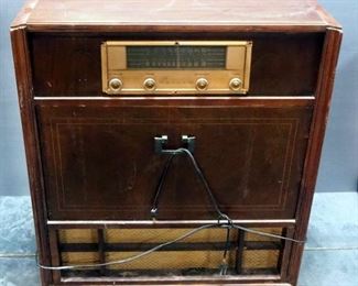 Philco Radio Cabinet, Model 50-1721, 34.25" x 30" x 16.5", With Flip Out Turn Table