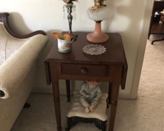 Southern made cherry drop leaf table