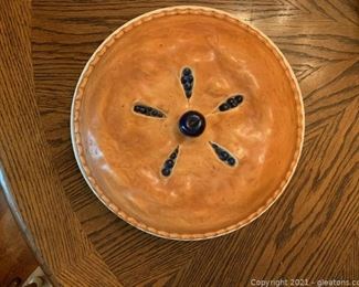 Ceramic Covered Pie Plate Blueberry
