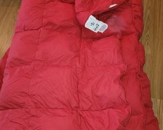 $20.00, The Company store Down F/Q Red comforter
