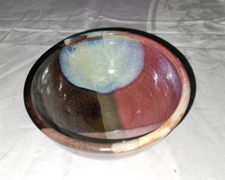 $4.00, Studio art pottery bowl 6"