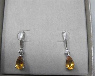 $15.00, Zales Sterling Tear Drop earings 1"