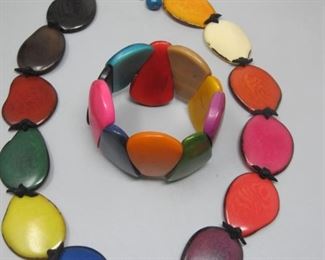 $8.00, Colorful necklace and bracelet set 18" adjustable necklace
