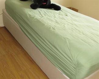 $175.00, Sleep number twin bed VG condition