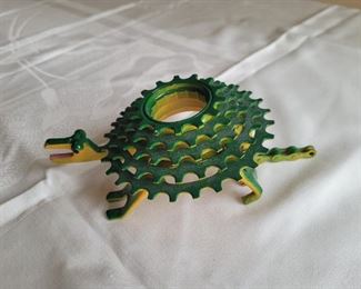 $15.00, Peterson metal sculpture turtle 7"