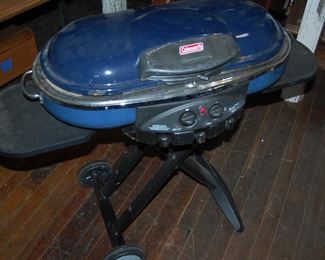 Like New Coleman Portable Grill