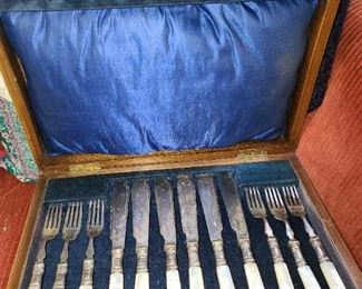 Mother Of Pearl Handled Flatware Set In Box