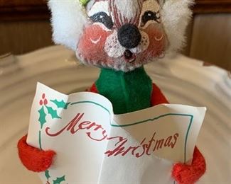 Annalee Dolls Christmas Mouse Caroler