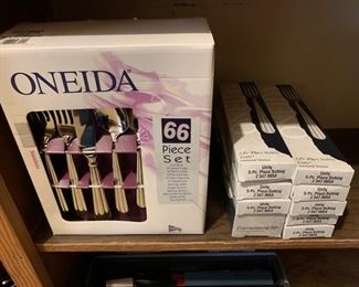 Oneida Flatware Set in Box
