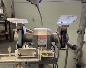 Craftsman 1/2 HP Grinder on Metal Stand