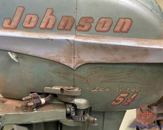 Vintage JOHNSON 5 1/2 HP Sea Horse Outboard Boat Motor