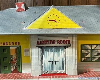 Vintage MARX GLENDALE All Tin Metal Lithograph Train Station O Gauge Building