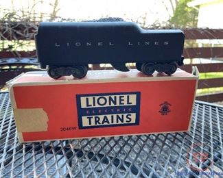 LIONEL Trains 2046W Tender with Whistle