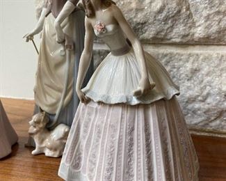 LLADRO Figurine 5858 "Waiting To Dance"
