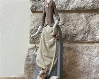 LLADRO Woman with Dog and Umbrella 14" Tall - 4761