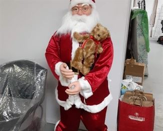 5 foot tall Santa Claus statue $40