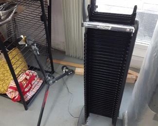 Automatic rotating DVD display machine $20