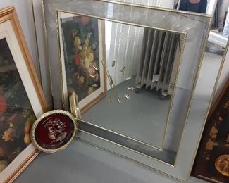 Mirror clock 1980s $18