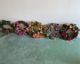 5 Floral Decorative Wreaths