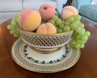 Porcelain Gold Accent Planter