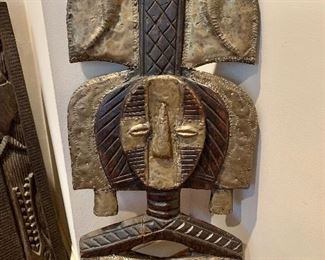 $140 - Bakuto shield from Gabon #4; 37" H x 16" W
