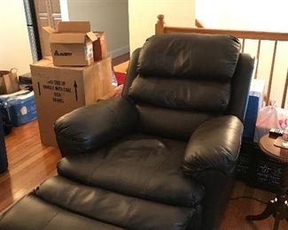 New Brown Leather Electric Recliner