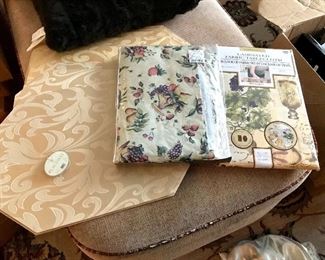 Placemats & Tablecloths