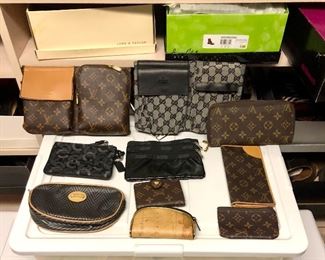 LV & other Accessories - Copies                                        
Alviero Martini - Authentic