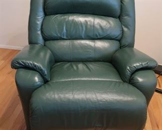 green  lounge  chair