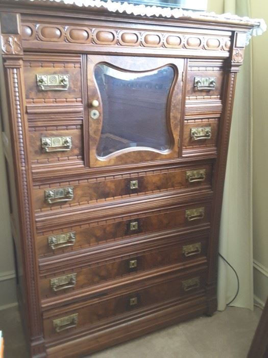 Beautiful Victorian Eastlake chest of drawers