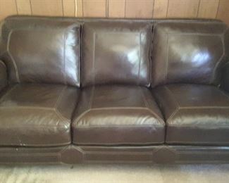 Leather sofa come in great condition