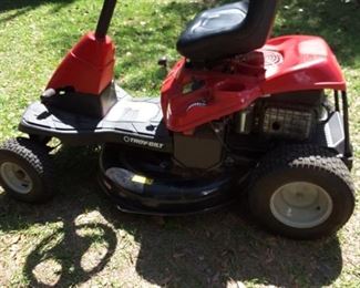 Troy-Bilt mower with 30 in cutting deck. Runs great and looks great
