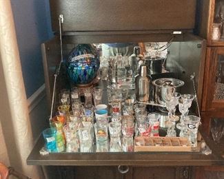 English Arts & Crafts bar