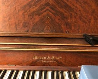 Piano in excellent condition, is quite rare