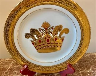 $30 - "Crown" plate - 8.5"Diam