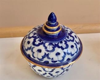 $24 - Covered blue and white bowl.  4"H; 4"Diam