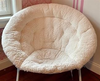 Item 47:  Foldable Wooly Scoop Chair:  $60