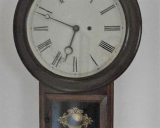 OLD WIND UP CLOCK