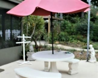 CONCRETE TABLE WITH 2 BENCHES AND UMBRELLA