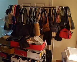 Hundreds of Ladies Handbags and purses from everywhere you can imagine