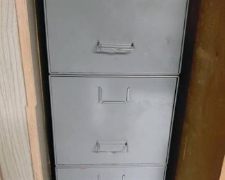 metal file cabinets 