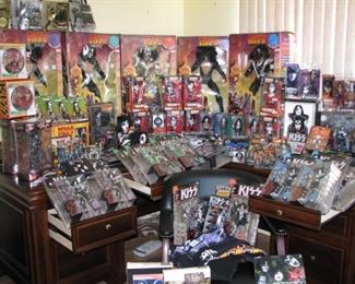 #1 - Kiss memorabilia entire collection being sold as a lot only SEE ADDITIONAL PHOTOS