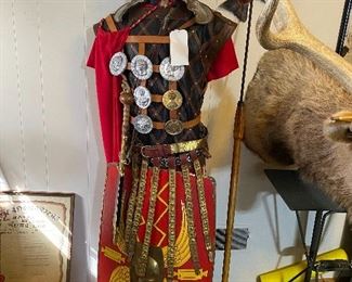 Roman soldier Uniform/ shield / Helmut (REPRO)