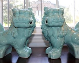Foo Dogs