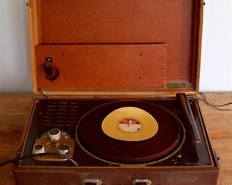 Vintage Wilcox Gay Record Player Radio