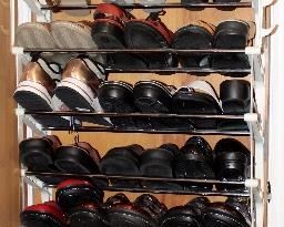 TONS OF SHOES!!!